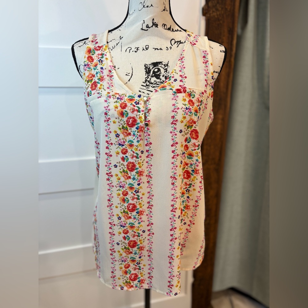 Tempted Cream Pink Floral Sheer Sleeveless Top Gold Button Accents Size XL